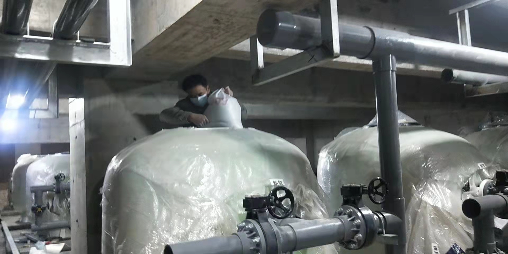 游泳池,做游泳池,游泳池設(shè)備,泳池設(shè)備,游泳池水處理,泳池水處理,桑拿房
